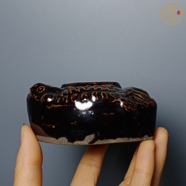 古玩陶瓷水呈真品鑒賞圖