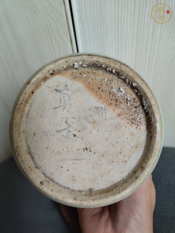 古玩陶瓷豆青釉幾何紋香爐真品鑒賞圖