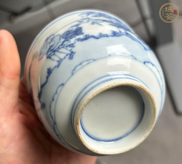 古玩陶瓷日本明治青花人物故事紋茶碗真品鑒賞圖