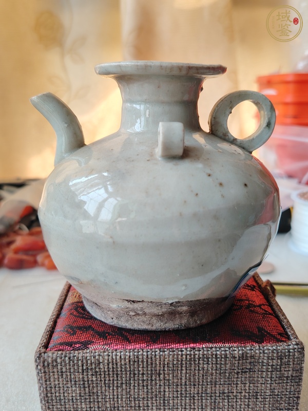古玩陶瓷青白釉三系執(zhí)壺真品鑒賞圖