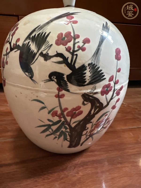 古玩陶瓷粉彩喜鵲登梅冬瓜罐真品鑒賞圖