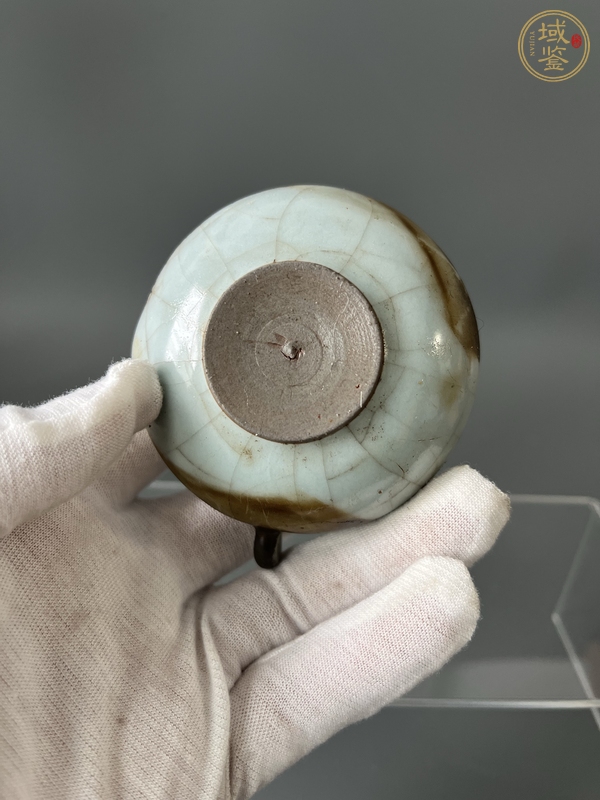 古玩陶瓷龍泉官鳥食罐真品鑒賞圖