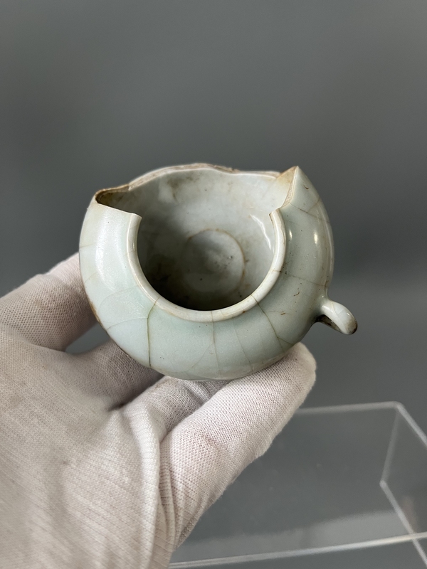 古玩陶瓷南宋龍泉官窯青瓷鳥食罐拍賣，當前價格1980元