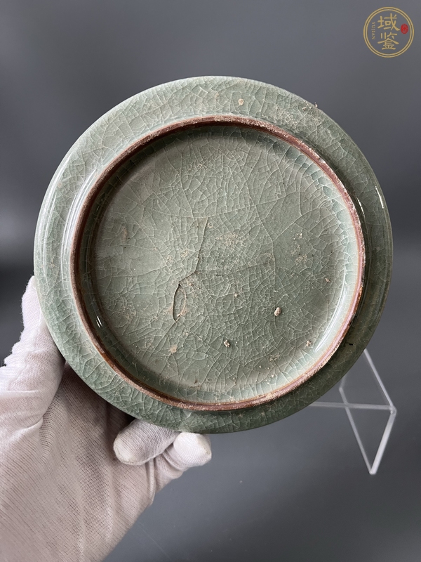 古玩陶瓷龍泉官折沿洗真品鑒賞圖