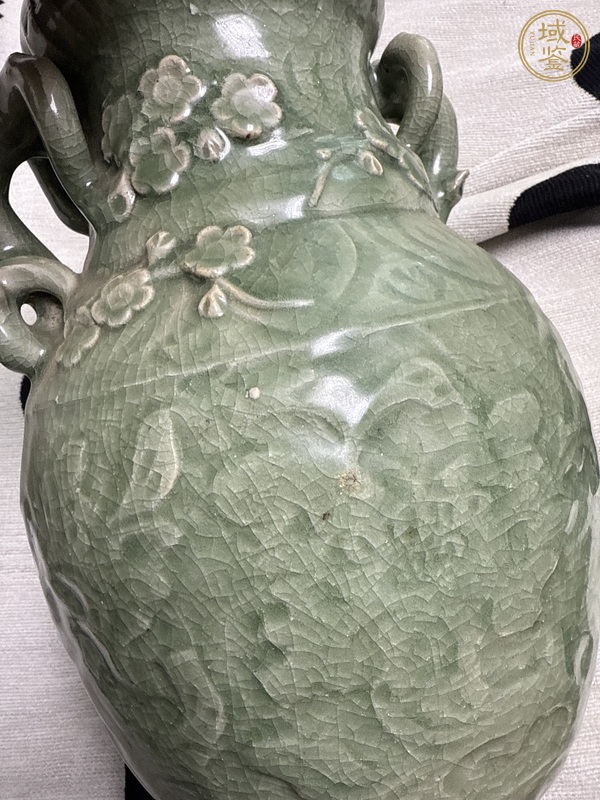 古玩陶瓷龍泉窯青釉瓶真品鑒賞圖