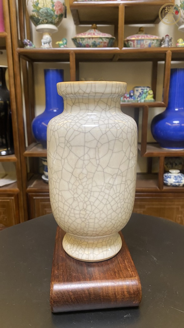 古玩陶瓷哥釉瓶真品鑒賞圖