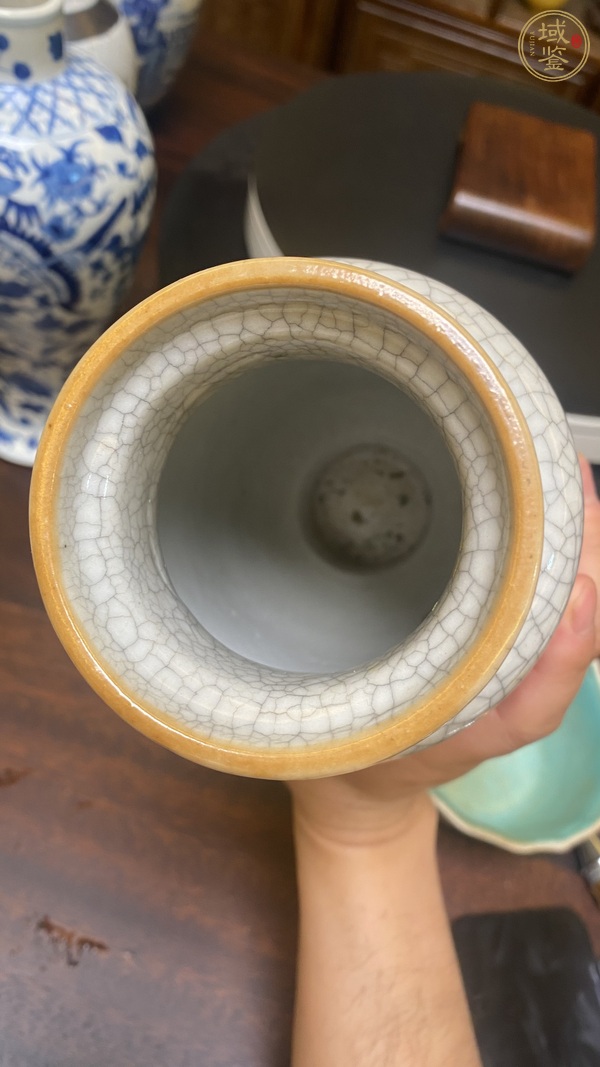 古玩陶瓷哥釉瓶真品鑒賞圖