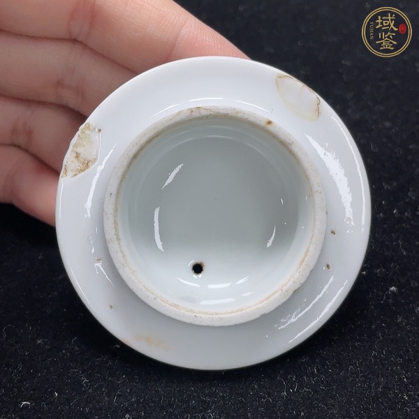 古玩陶瓷雪景圖粉彩執(zhí)壺真品鑒賞圖