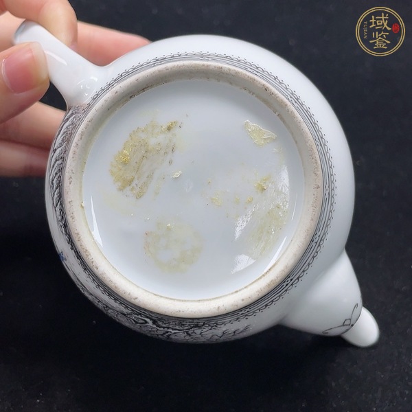 古玩陶瓷雪景圖粉彩執(zhí)壺真品鑒賞圖