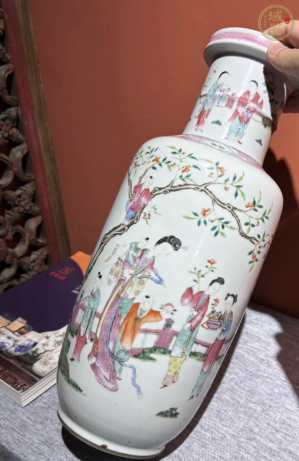 古玩陶瓷人物紋粉彩棒槌瓶真品鑒賞圖