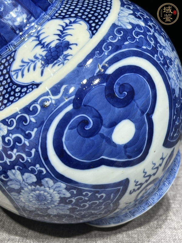 古玩陶瓷青花瓶真品鑒賞圖