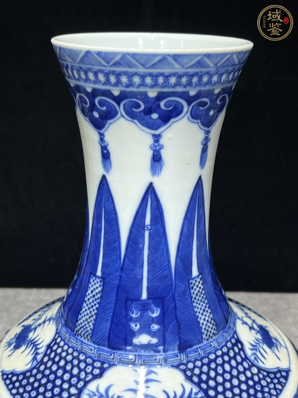 古玩陶瓷青花瓶真品鑒賞圖