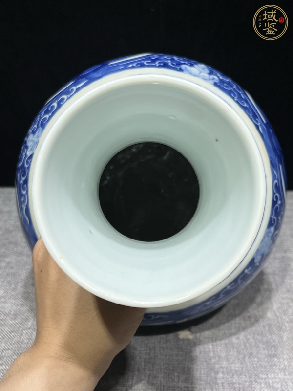 古玩陶瓷青花瓶真品鑒賞圖