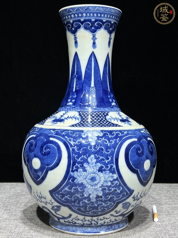 古玩陶瓷青花瓶真品鑒賞圖