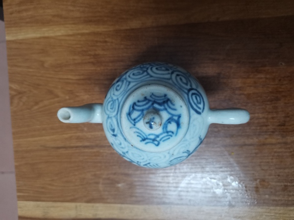 古玩陶瓷清中期青花茶壺拍賣，當(dāng)前價格0元