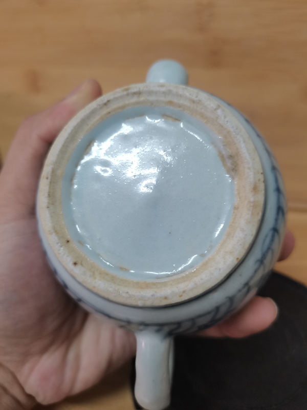 古玩陶瓷清中期青花茶壺拍賣，當(dāng)前價格0元