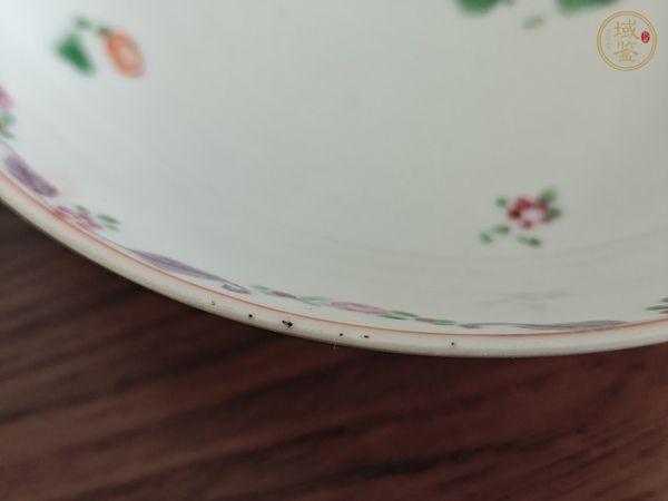 古玩陶瓷乾隆廣彩盤真品鑒賞圖