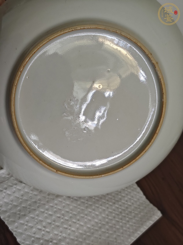 古玩陶瓷乾隆廣彩盤真品鑒賞圖