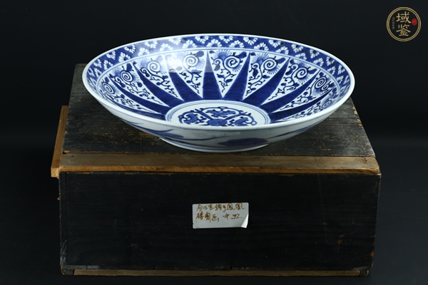 古玩陶瓷青花深腹盤真品鑒賞圖