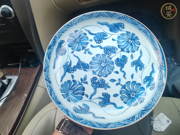 古玩陶瓷康熙 青花纏枝蓮紋盤真品鑒賞圖
