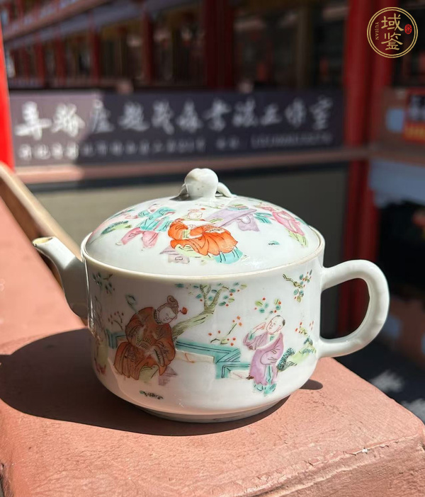 古玩粉彩人物紋執(zhí)壺真品鑒賞圖