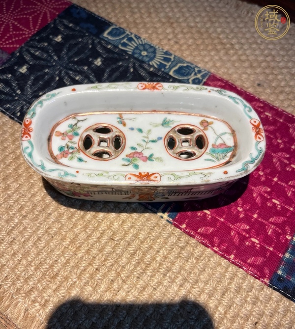 古玩陶瓷粉彩人物故事刨花缸真品鑒賞圖