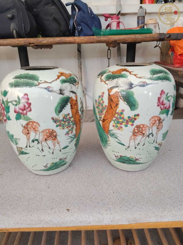 古玩陶瓷粉彩松鶴紋冬瓜罐真品鑒賞圖