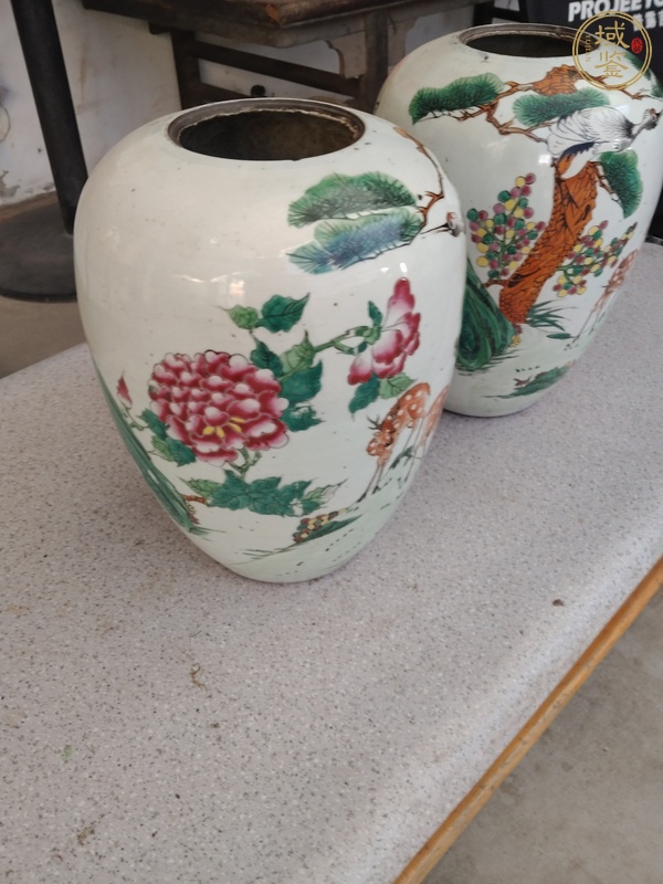 古玩陶瓷粉彩松鶴紋冬瓜罐真品鑒賞圖