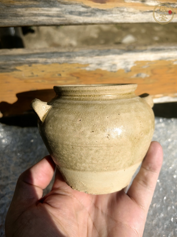 古玩陶瓷青釉雙耳罐真品鑒賞圖