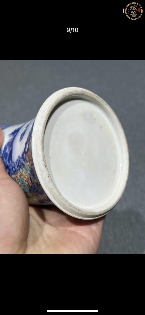 古玩陶瓷山水紋青花加彩雞腿蓋瓶真品鑒賞圖