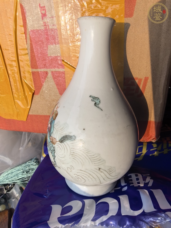 古玩陶瓷劉海戲金蟾粉彩瓶真品鑒賞圖