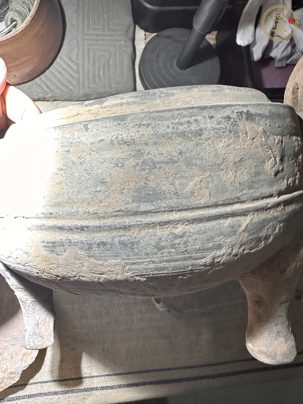 古玩陶瓷陶鼎真品鑒賞圖