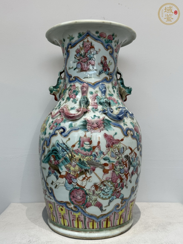 古玩陶瓷粉彩人物故事紋雙耳瓶真品鑒賞圖