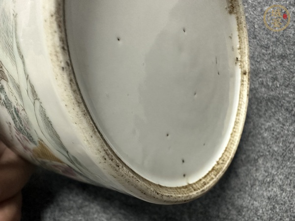 古玩陶瓷人物紋粉彩蓋缸真品鑒賞圖