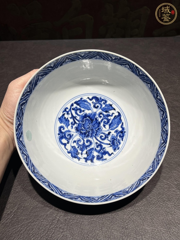 古玩陶瓷青花花卉紋碗真品鑒賞圖