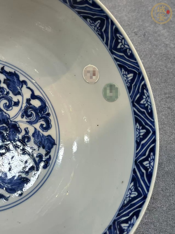古玩陶瓷青花花卉紋碗真品鑒賞圖