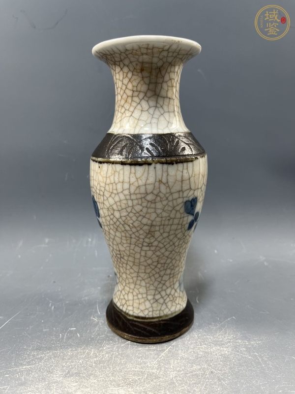 古玩陶瓷哥釉青花花鳥紋觀音瓶真品鑒賞圖
