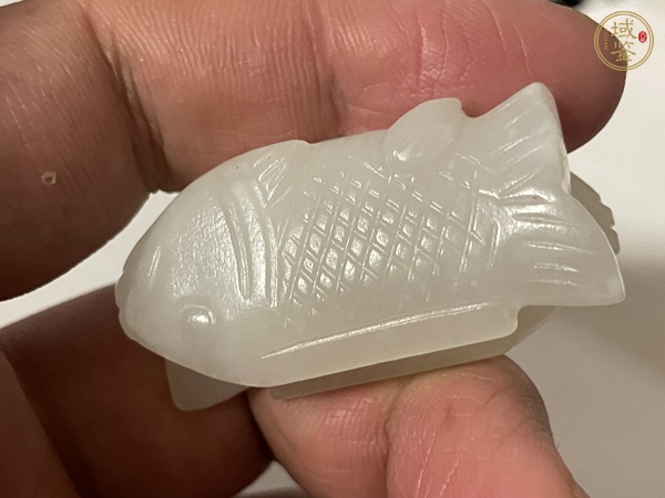 古玩玉器和田玉雕“魚(yú)形墜”真品鑒賞圖