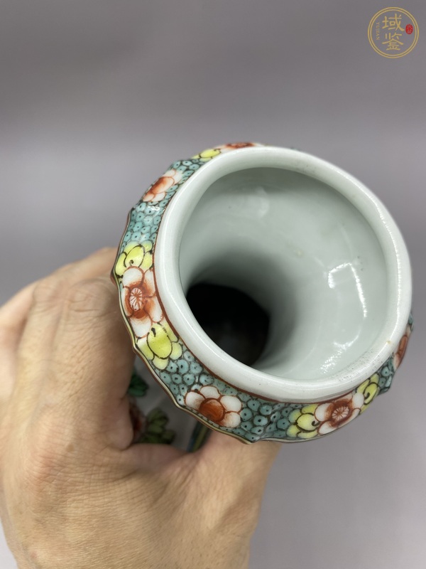 古玩陶瓷五彩花卉紋洗口瓶真品鑒賞圖