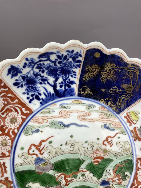古玩陶瓷清康熙時期·青花五彩海獸紋葵口盤拍賣，當(dāng)前價格8800元