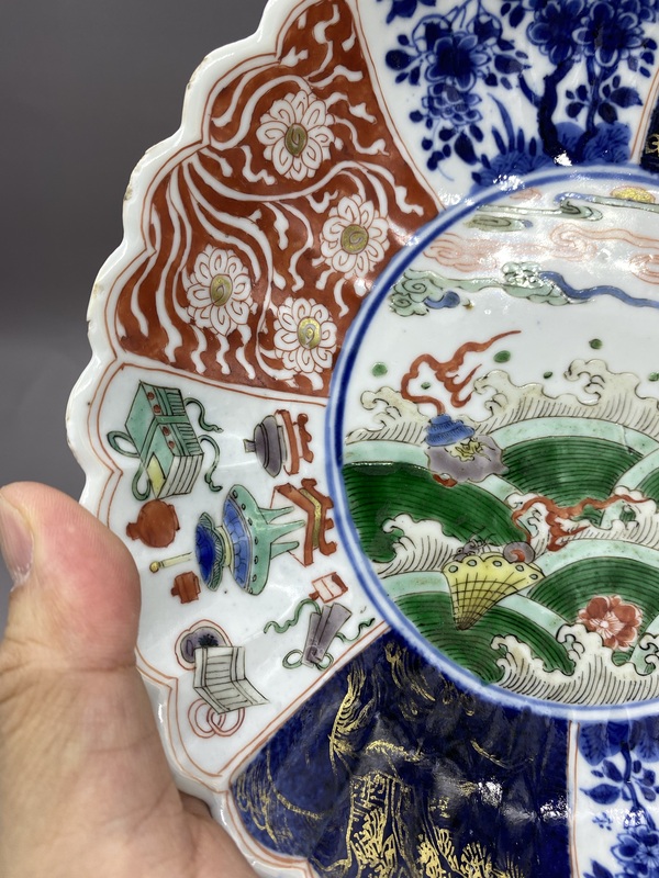 古玩陶瓷清康熙時期·青花五彩海獸紋葵口盤拍賣，當(dāng)前價格8800元