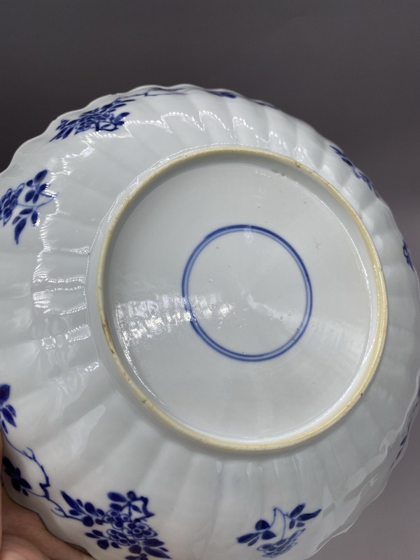 古玩陶瓷清康熙時期·青花五彩海獸紋葵口盤拍賣，當(dāng)前價格8800元