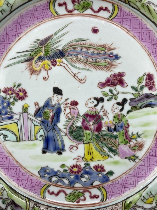 古玩陶瓷清雍正時期 吹簫引鳳故事題材粉彩折沿大盤拍賣，當前價格9000元