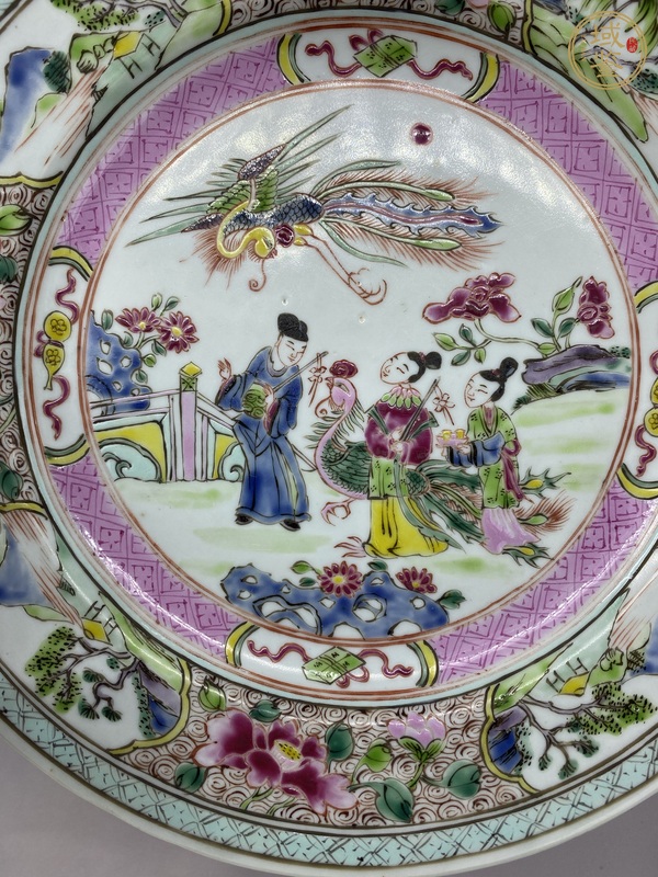 古玩陶瓷粉彩引鳳紋盤真品鑒賞圖