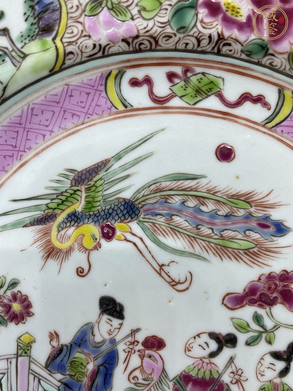 古玩陶瓷粉彩引鳳紋盤真品鑒賞圖