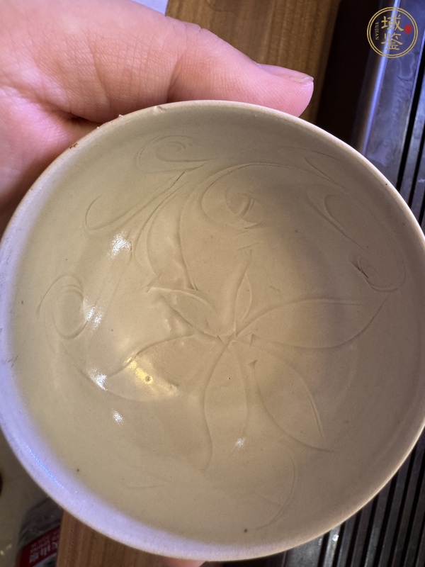 古玩陶瓷定窯刻花碗真品鑒賞圖
