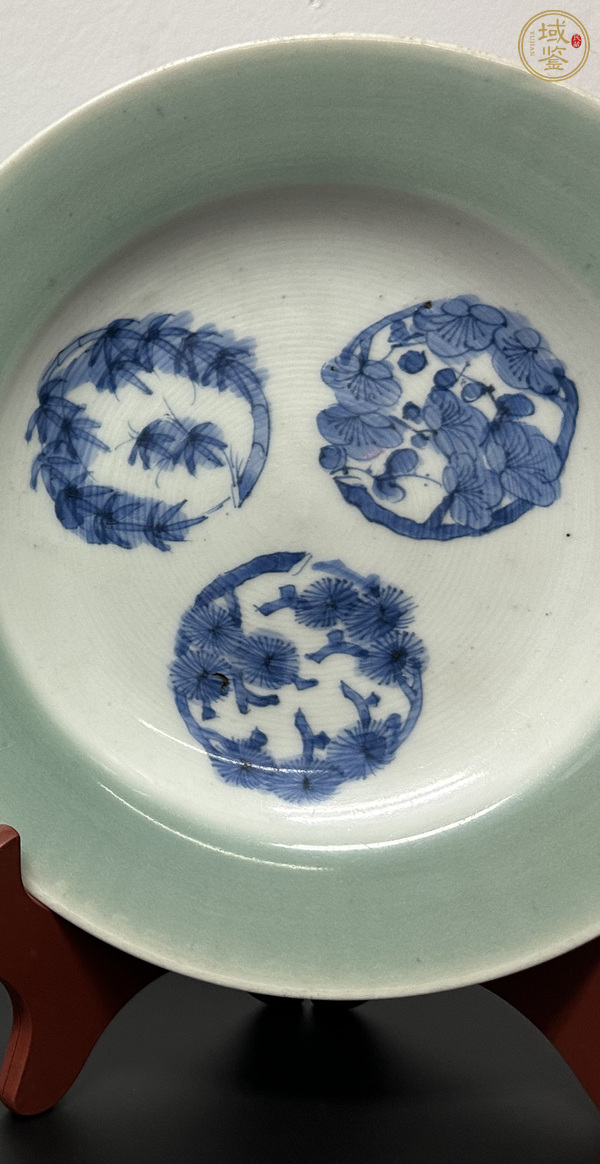 古玩陶瓷豆青釉青花盤真品鑒賞圖