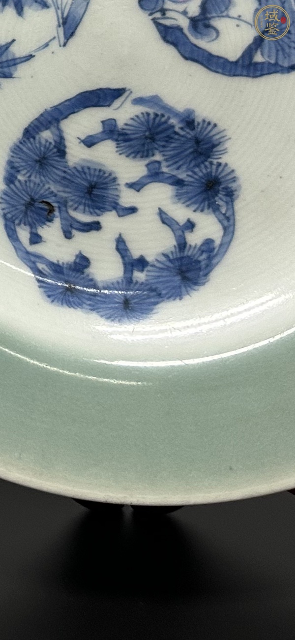 古玩陶瓷豆青釉青花盤真品鑒賞圖
