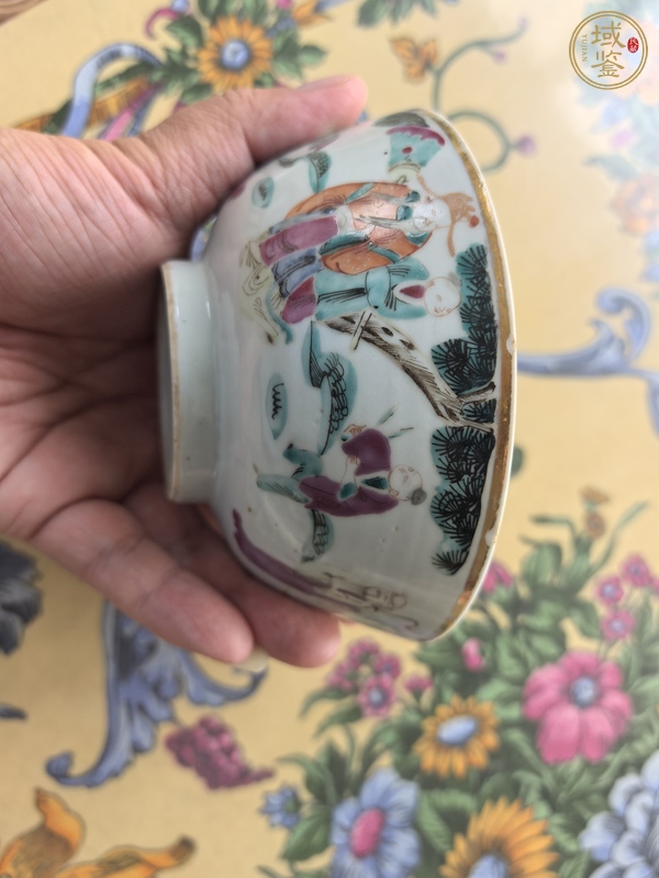 古玩陶瓷三星高照圖粉彩碗真品鑒賞圖