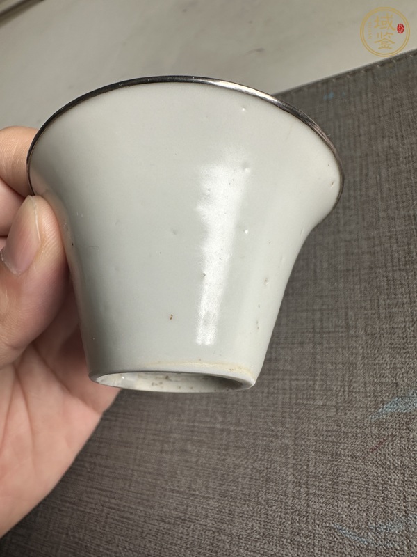 古玩陶瓷馬蹄杯真品鑒賞圖